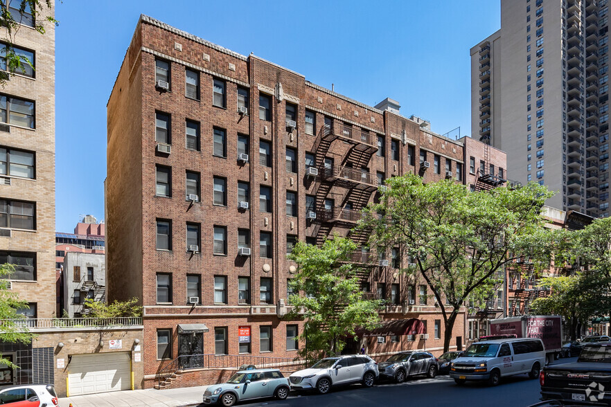 405 E 72nd St, New York, NY for rent - Primary Photo - Image 1 of 6