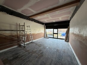 98 George V Ave, Worthing to rent Interior Photo- Image 1 of 4