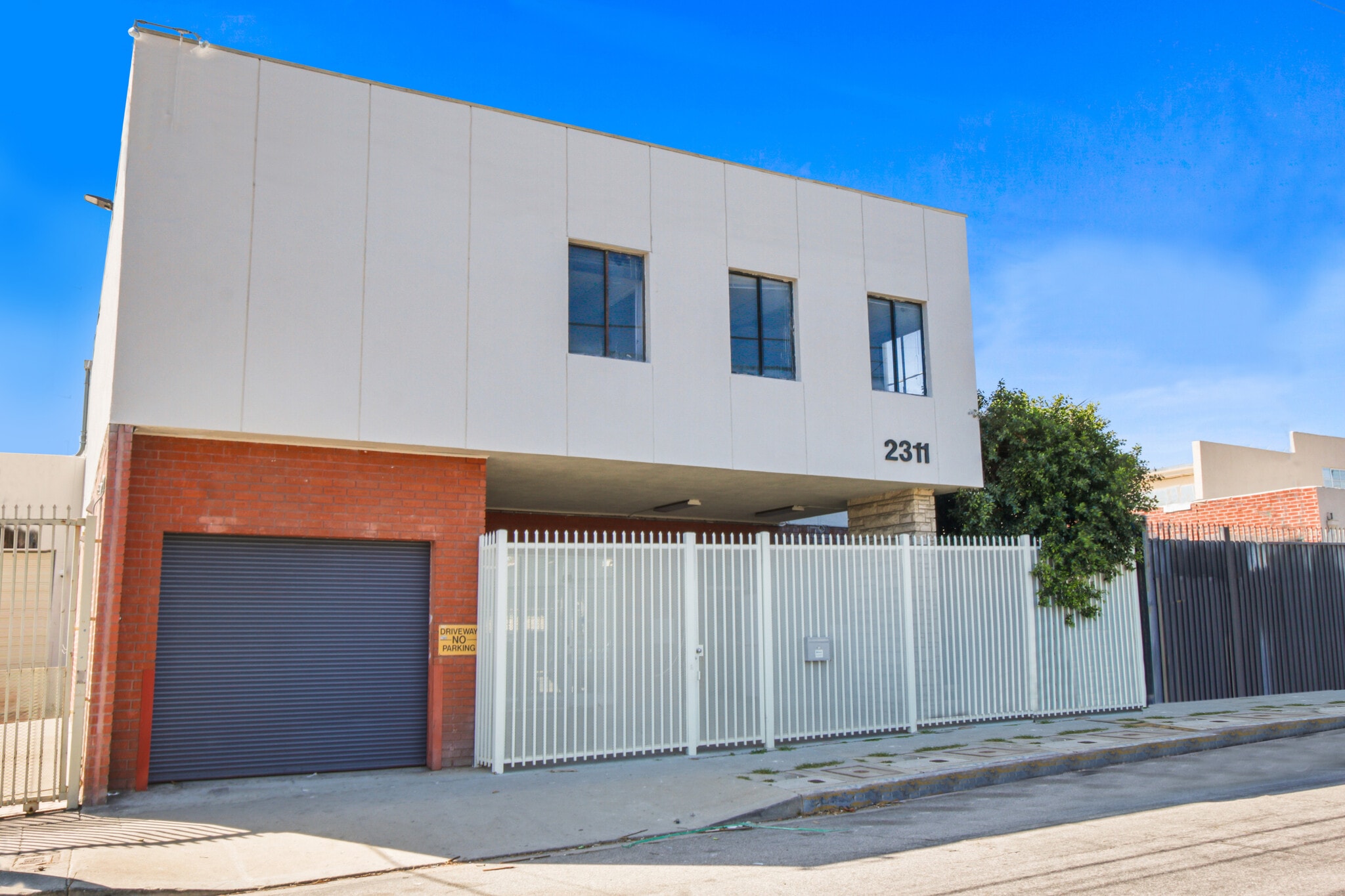 2311, 2317 and 2327 Pontius Avenue portfolio of 3 properties for sale on LoopNet.co.uk Building Photo- Image 1 of 19