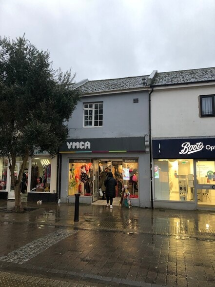 26 George St, Hove to rent - Building Photo - Image 1 of 6