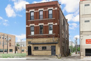 1665 W Fullerton Ave, Chicago IL - Commercial Property