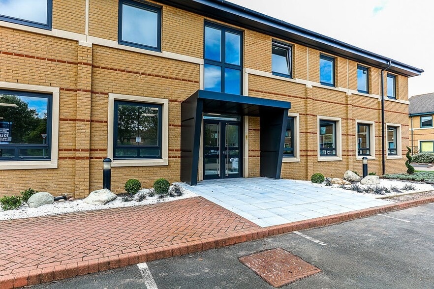 2620 Kings Court, Birmingham to rent - Building Photo - Image 2 of 6