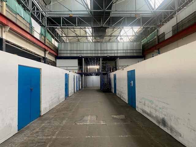 Kingsway N, Gateshead to rent - Building Photo - Image 2 of 28