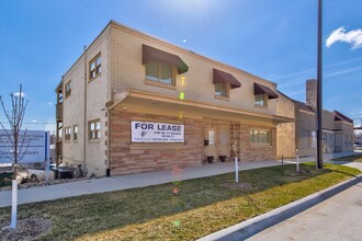 2919 1st Ave SE, Cedar Rapids, IA for rent Building Photo- Image 2 of 25