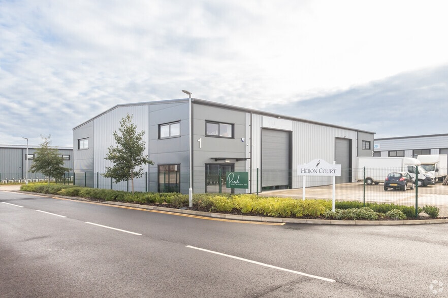 2 Harrier Way, Yaxley to rent - Building Photo - Image 1 of 6