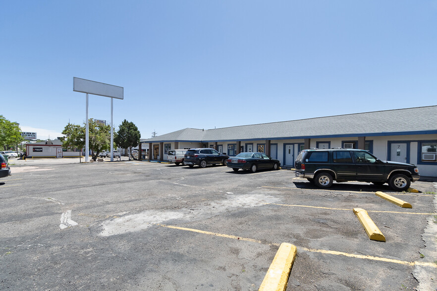 600 Central Ave, Cheyenne, WY for sale - Primary Photo - Image 1 of 23