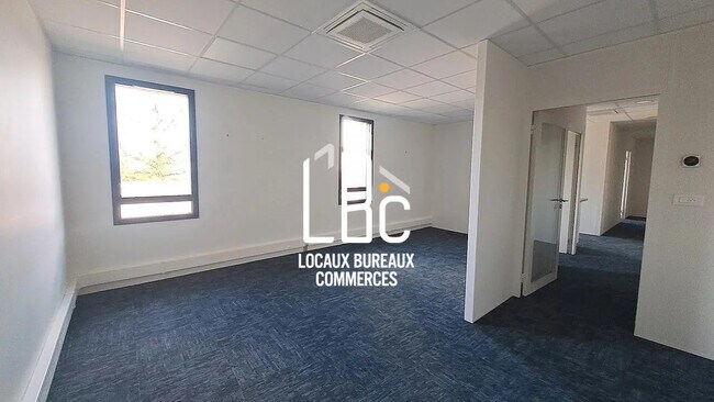 Location Bureaux 69 m²
