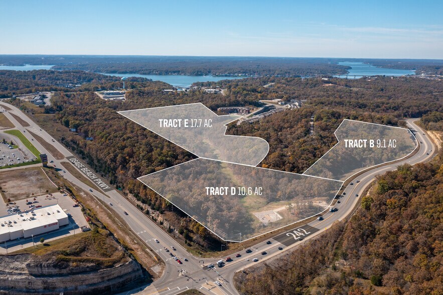 Tract E 242 hwy, Lake Ozark, MO for sale - Aerial - Image 1 of 3