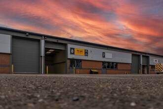 Grange Ct, Grangemouth to rent Building Photo- Image 1 of 4