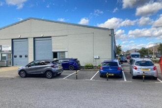 Fengate, Peterborough to rent Building Photo- Image 2 of 3