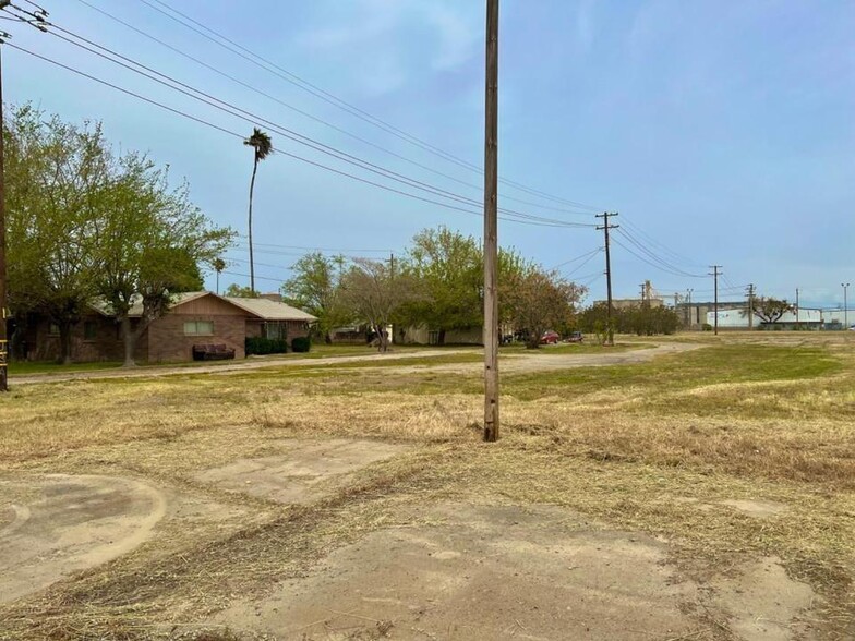 705 S 5th St, Chowchilla, CA for sale - Building Photo - Image 2 of 7