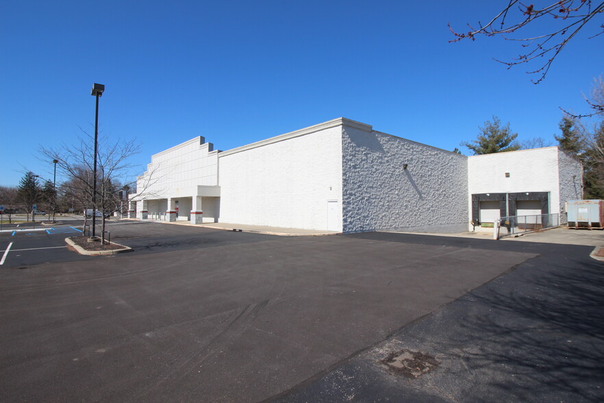 3632 S Scatterfield Rd, Anderson, IN for sale - Primary Photo - Image 1 of 11