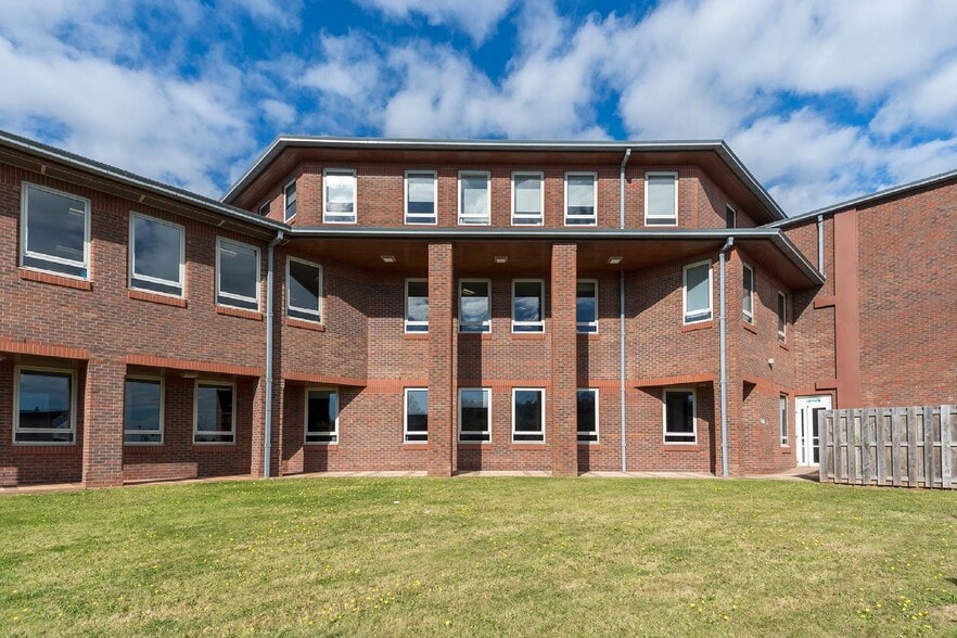 Rydon Ln, Exeter to rent - Building Photo - Image 3 of 13