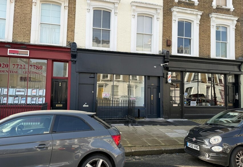 48 Chalcot Rd, London to rent - Building Photo - Image 2 of 4