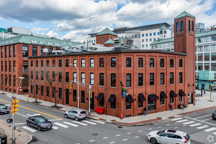 1 Kendall Sq, Cambridge, MA for rent - Primary Photo - Image 1 of 6