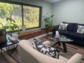 51 N Main St, Southington, CT to rent Interior Photo- Image 1 of 12