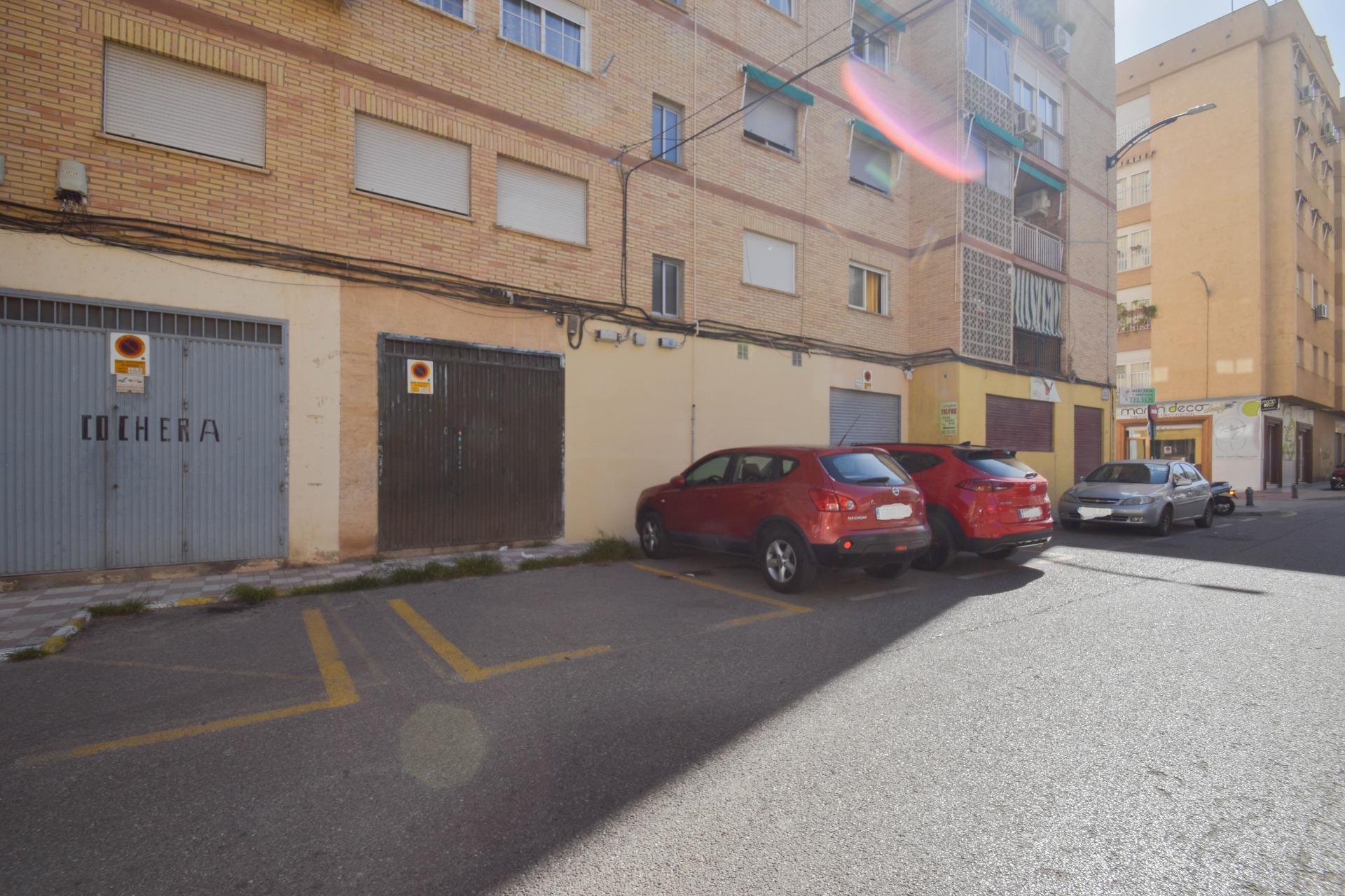 Calle Ingeniero Santa Cruz, 6, Granada, Granada for sale Building Photo- Image 1 of 10