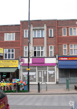 110 Central Rd, Worcester Park for rent Primary Photo- Image 1 of 2