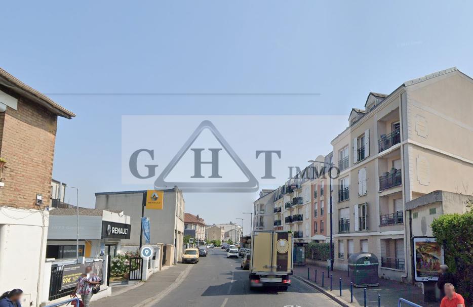 Retail in Drancy for sale Building Photo- Image 1 of 4