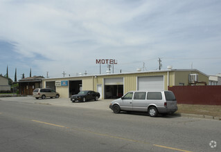 54 Kings Ave, Chowchilla, CA for sale Primary Photo- Image 1 of 1