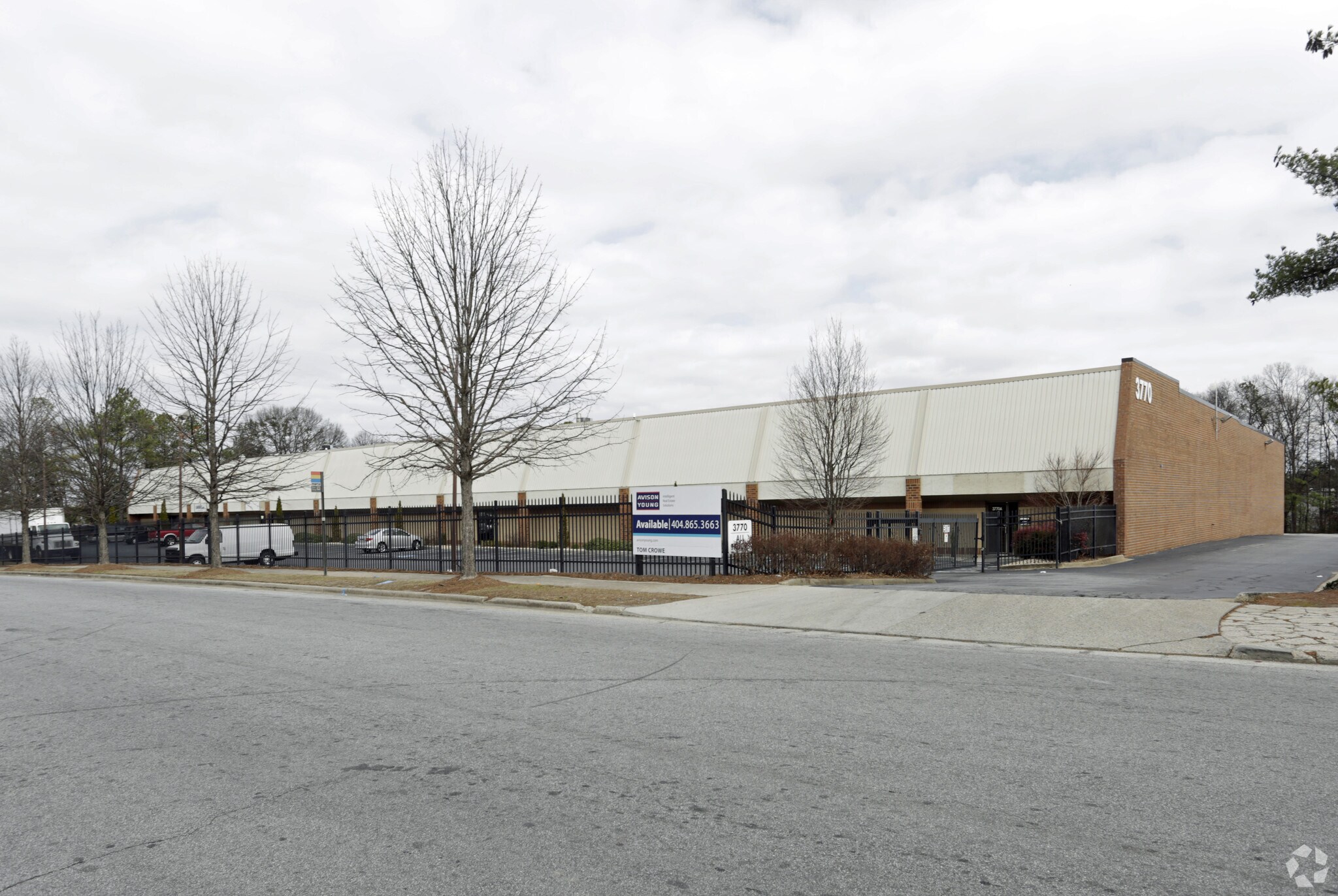 3770 Zip Industrial Blvd SE, Atlanta, GA to rent Primary Photo- Image 1 of 6