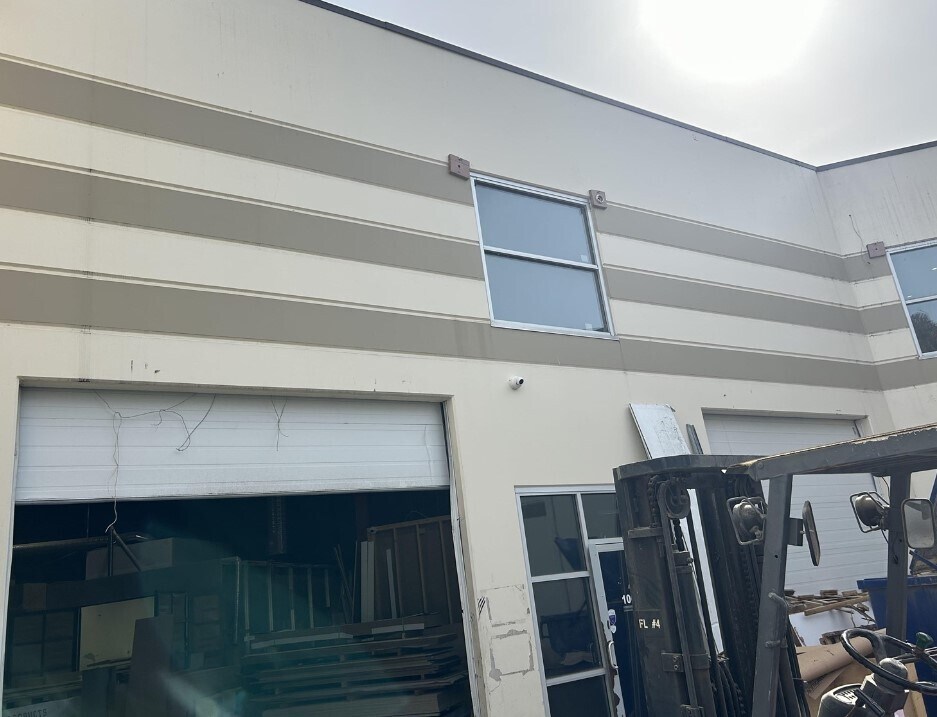 12126 90 Ave, Surrey, BC for sale Primary Photo- Image 1 of 1