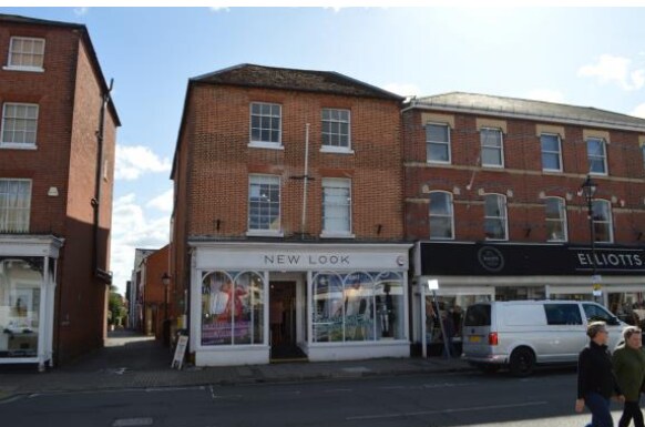 43 High St, Lymington for sale - Primary Photo - Image 1 of 1