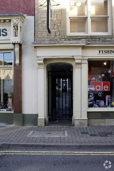 Cricklade St, Cirencester to rent - Building Photo - Image 2 of 5
