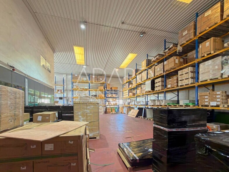 Industrial in Móstoles, Madrid for sale - Interior Photo - Image 3 of 12