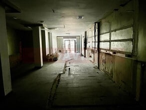 Retail in Vilanova i la Geltrú, Barcelona to rent Interior Photo- Image 2 of 5