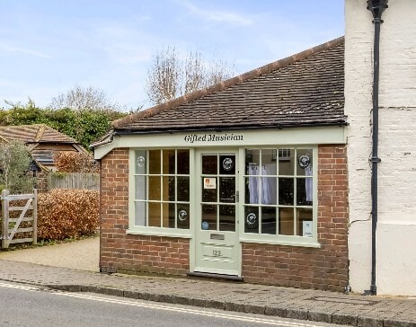 122A High St, Steyning for sale Primary Photo- Image 1 of 6