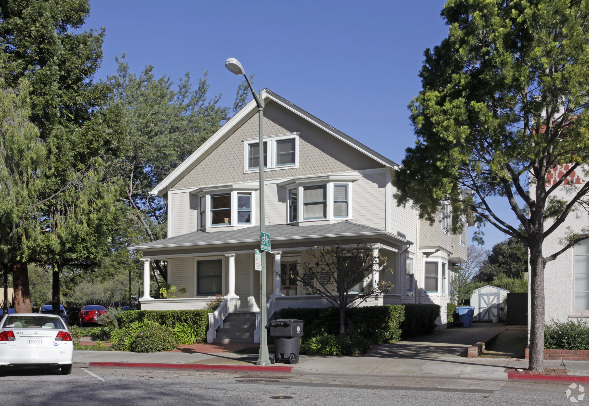 635 Bryant St, Palo Alto, CA for rent Building Photo- Image 1 of 3