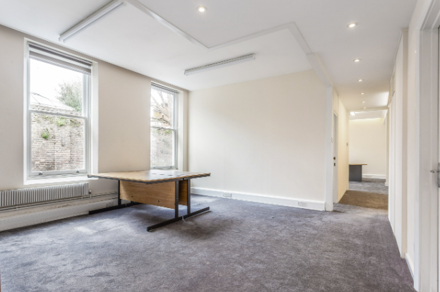 55 Church Rd, London for rent - Interior Photo - Image 3 of 3