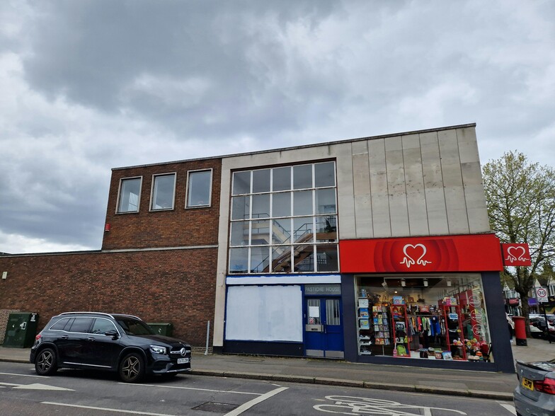 268-270 Chingford Mount Rd, London for rent - Building Photo - Image 2 of 8