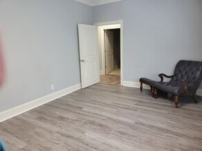 182 Ben Burton Cir, Athens, GA for rent Interior Photo- Image 1 of 3