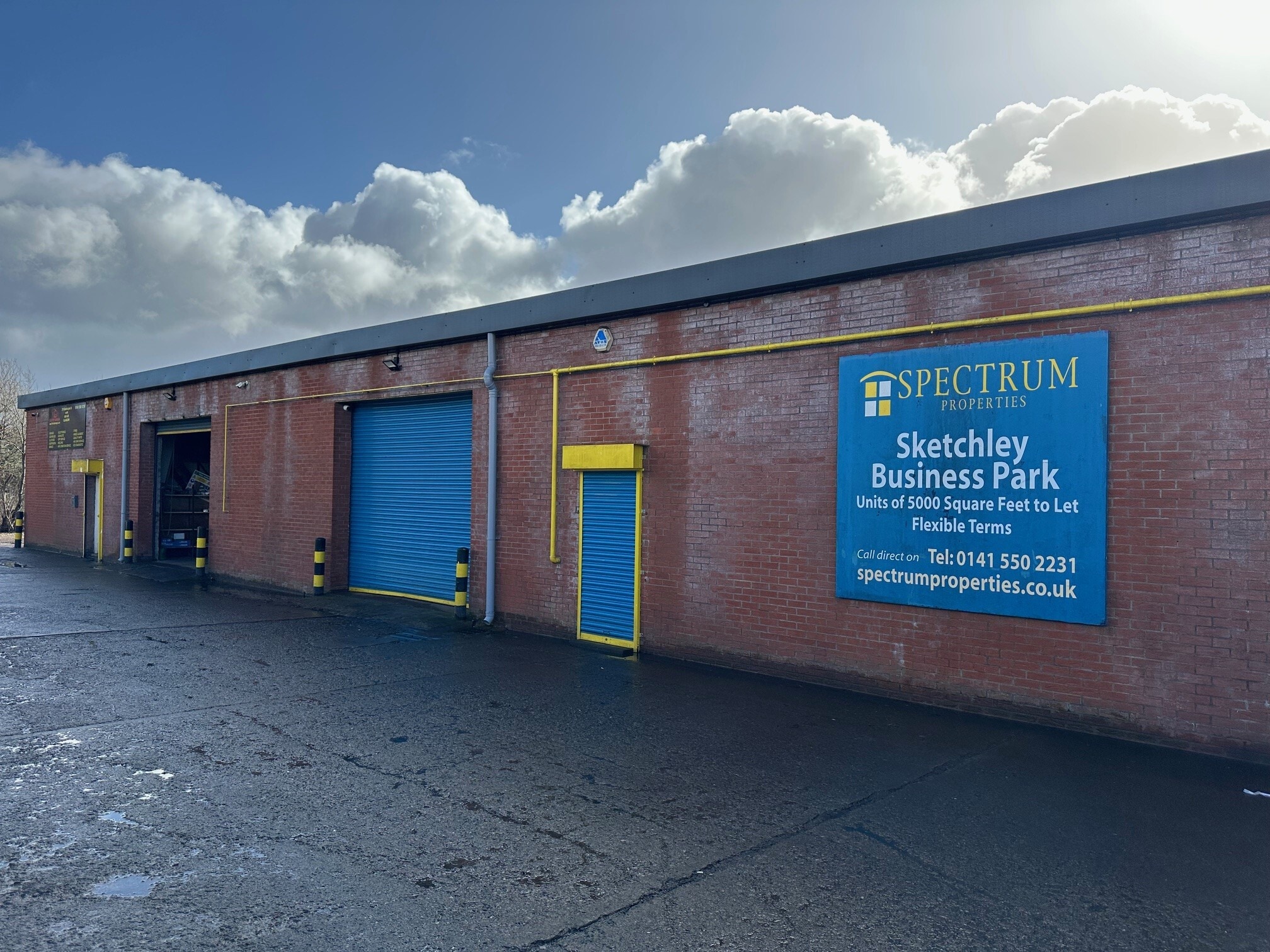 215 Strathclyde St, Glasgow to rent Primary Photo- Image 1 of 12