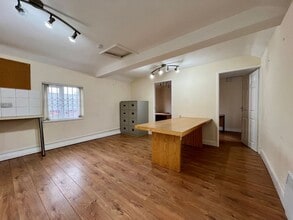 111A High St, Stourbridge for sale Interior Photo- Image 2 of 4
