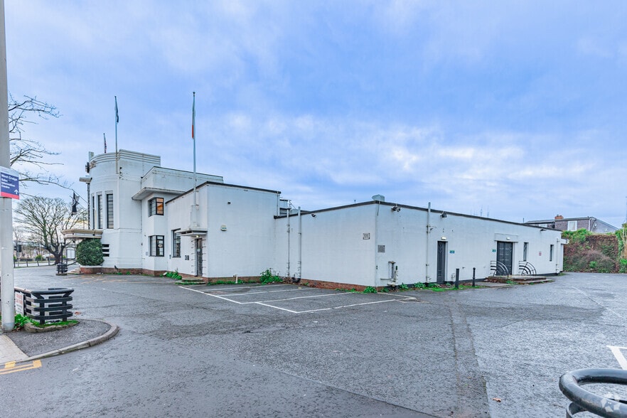 1-5 South Maybury, Edinburgh for sale - Building Photo - Image 2 of 4