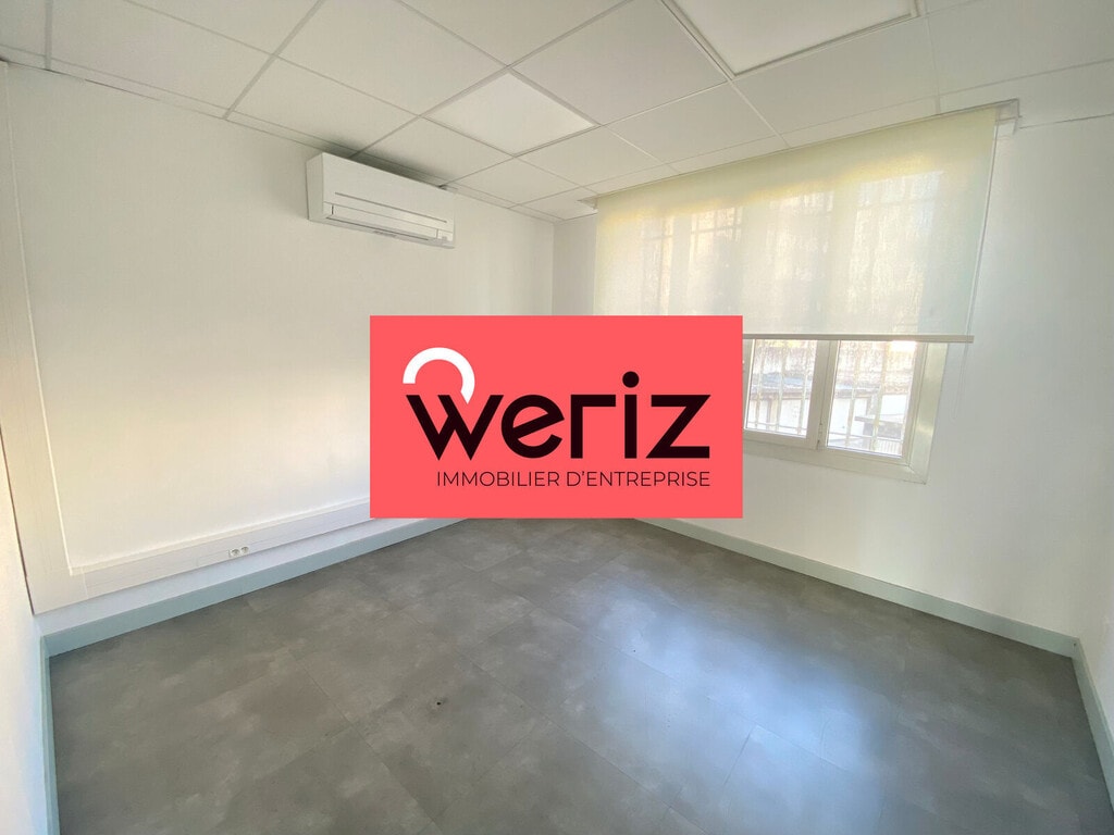 Location Bureaux 61 m² - Photo 1