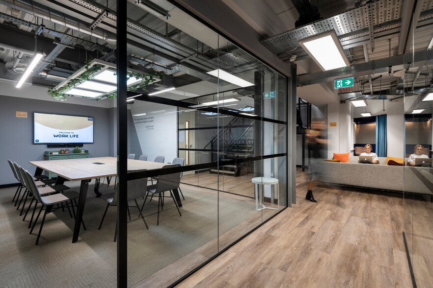 33 Foley St, London to rent - Interior Photo - Image 3 of 14