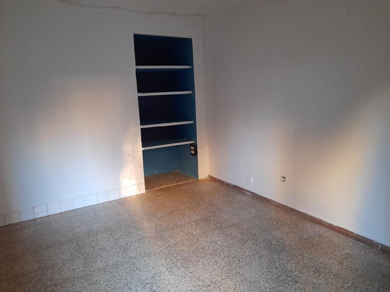 Retail in Cáceres, Cáceres for sale - Building Photo - Image 3 of 7