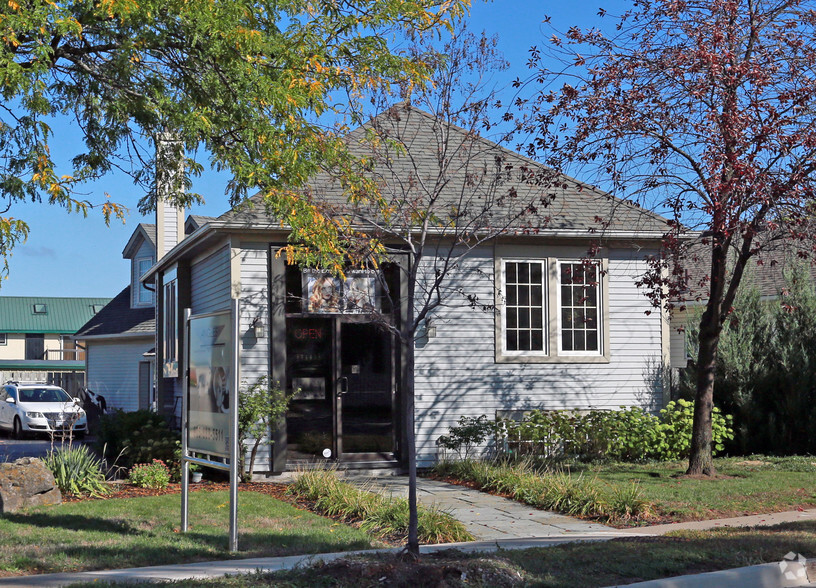 141 Eastchester Ave, St Catharines, ON for sale - Primary Photo - Image 1 of 4