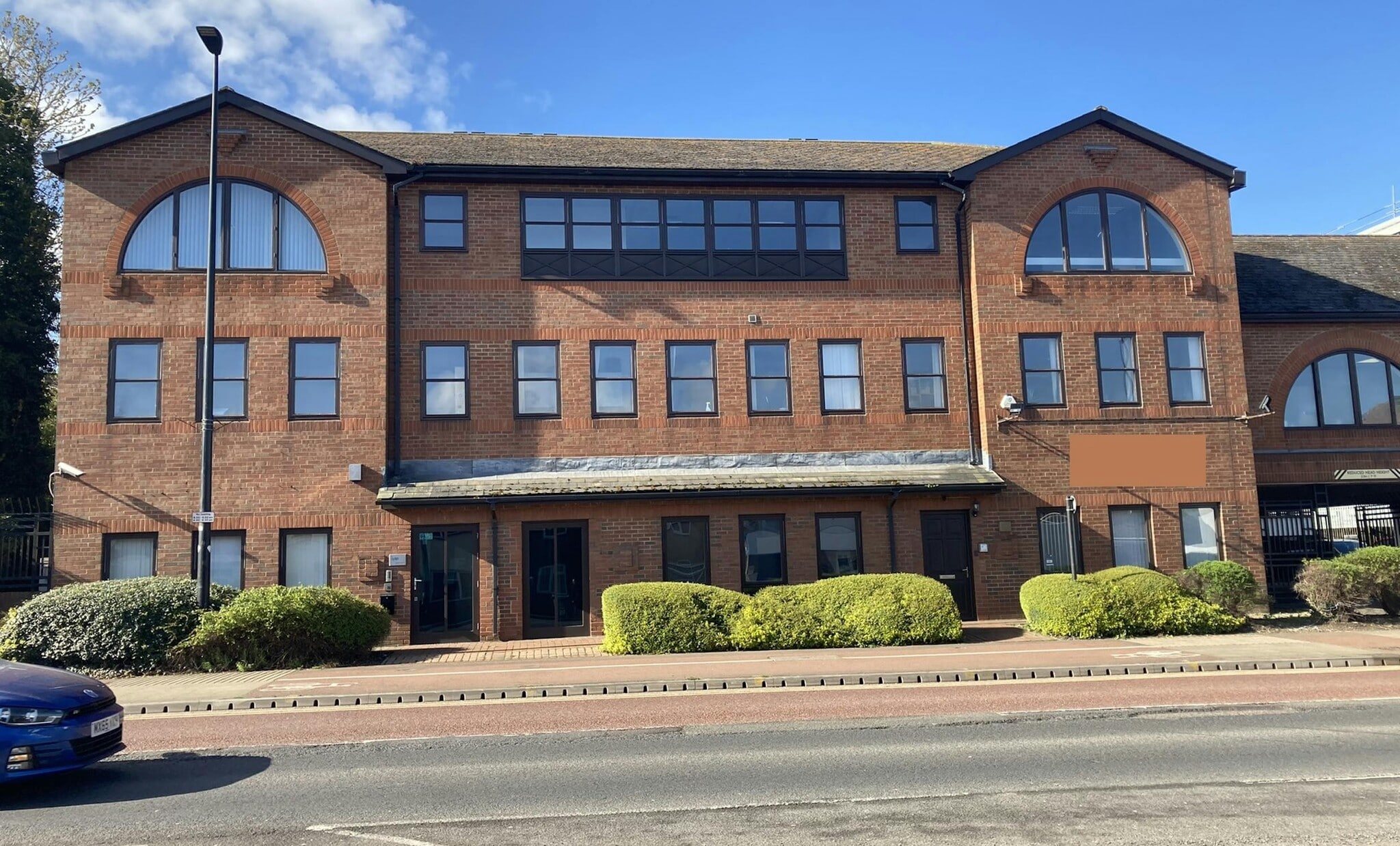 New St, Aylesbury to rent Building Photo- Image 1 of 6