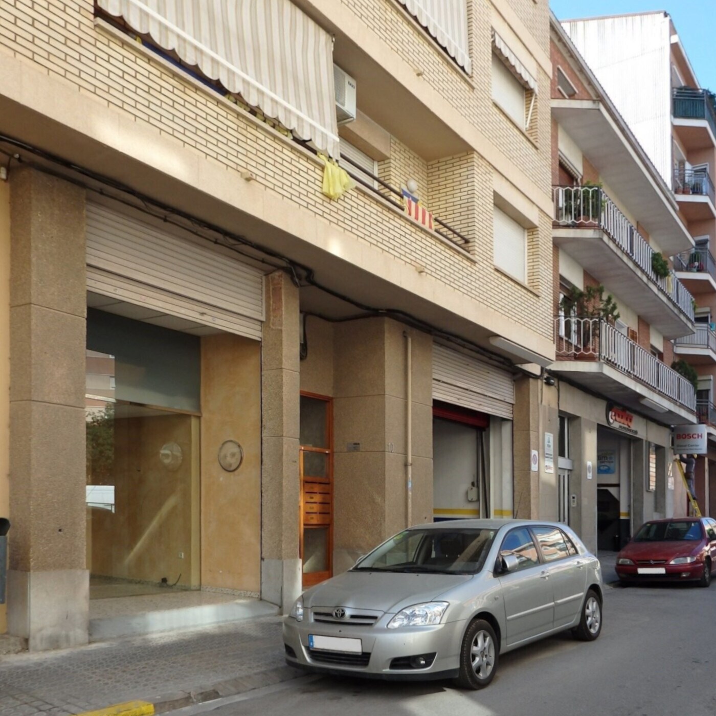Retail in Manresa, Barcelona to rent Interior Photo- Image 1 of 26