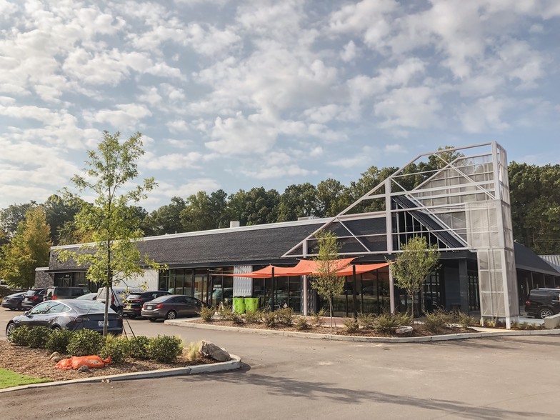 2409-2431 Crabtree Blvd, Raleigh, NC for sale - Building Photo - Image 1 of 1