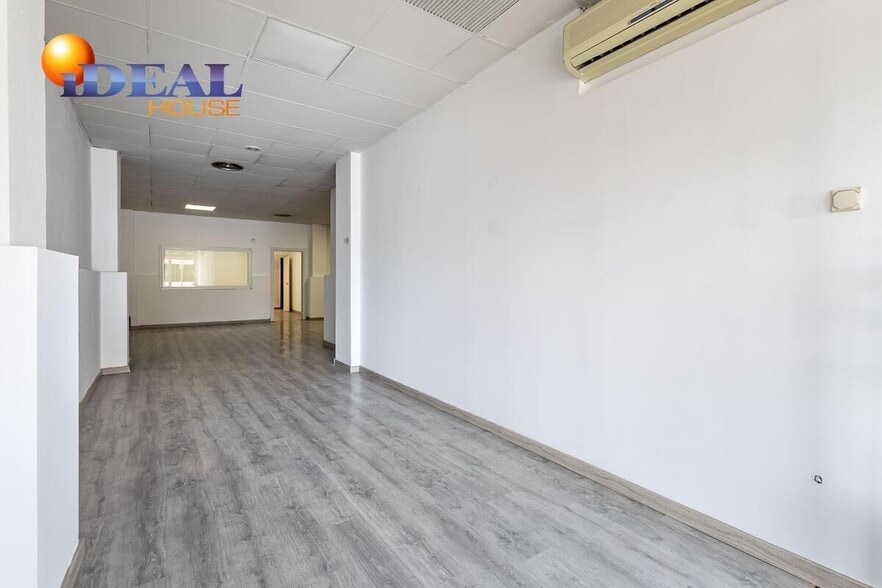 Retail in Maracena for sale - Interior Photo - Image 3 of 10