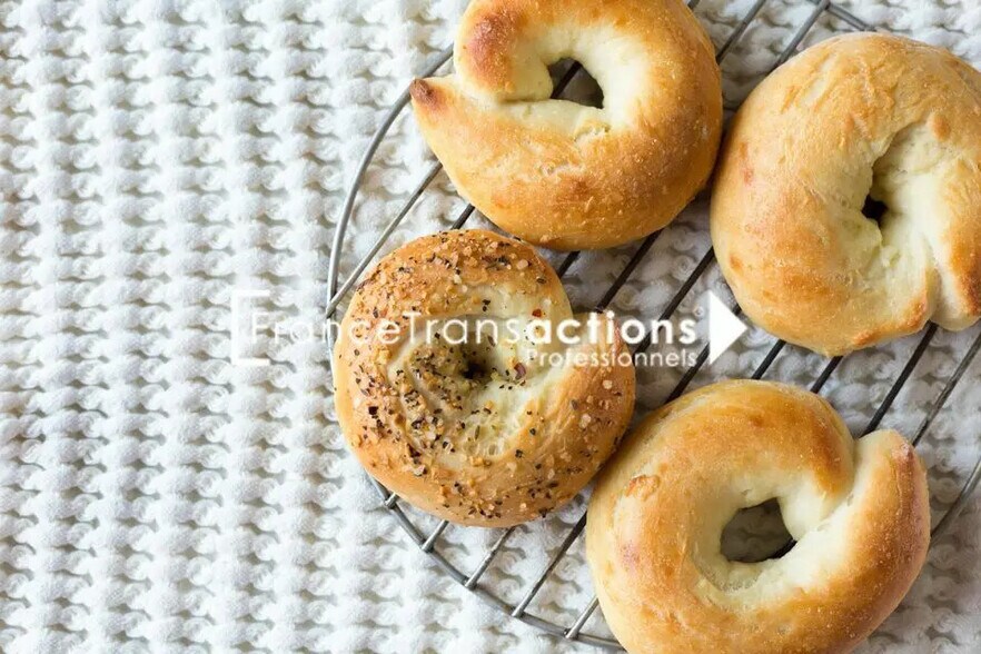 Retail in Toulouse to rent - Building Photo - Image 3 of 3