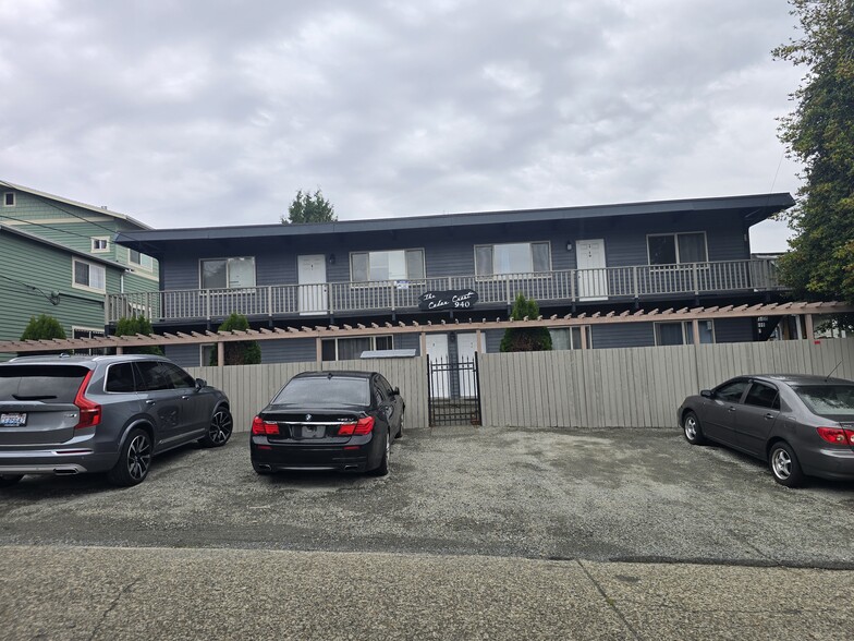 940 N 103rd St, Seattle, WA for sale - Building Photo - Image 1 of 3