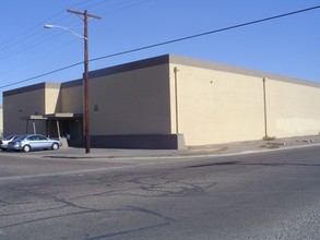 3550 W Clarendon Ave, Phoenix, AZ for rent Primary Photo- Image 1 of 4