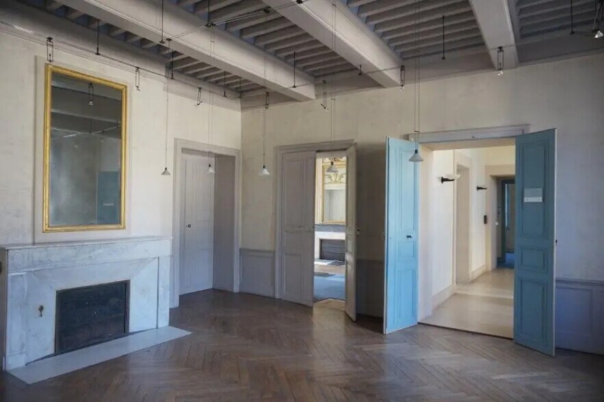 Office in Avignon to rent - Building Photo - Image 3 of 6